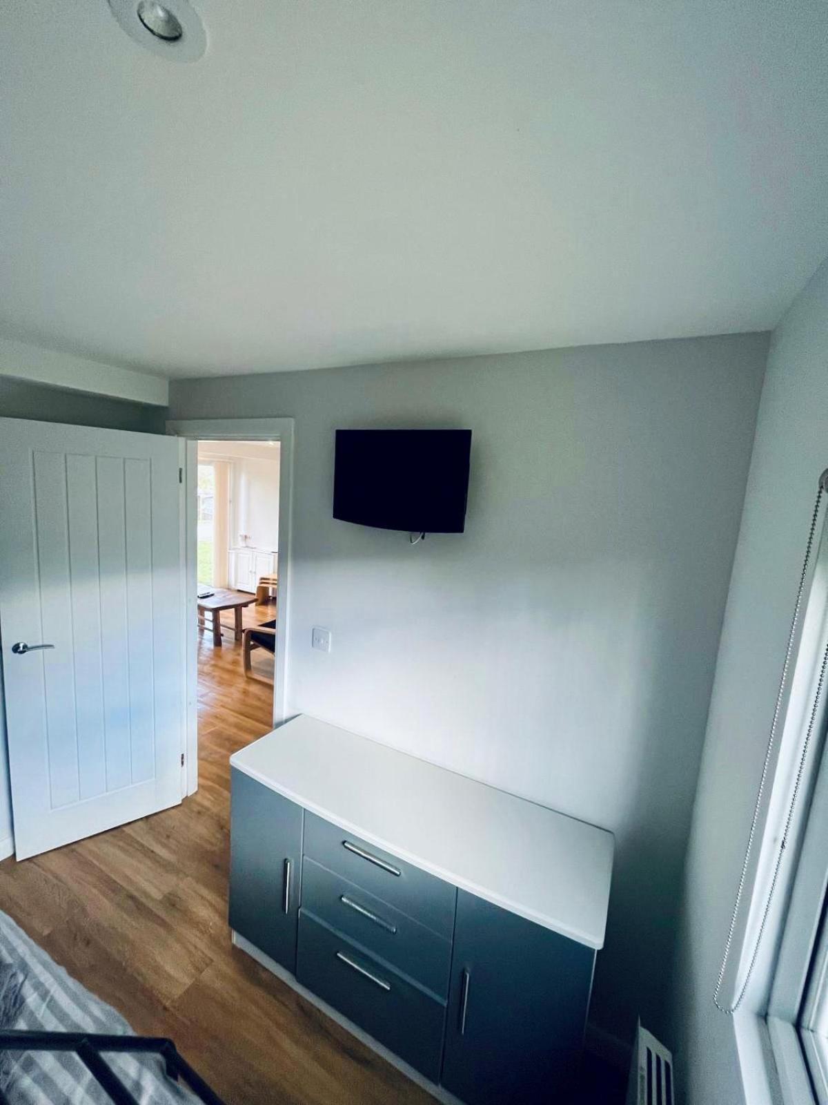 Cozy Snowdonia Chalet Карнарфон Екстериор снимка